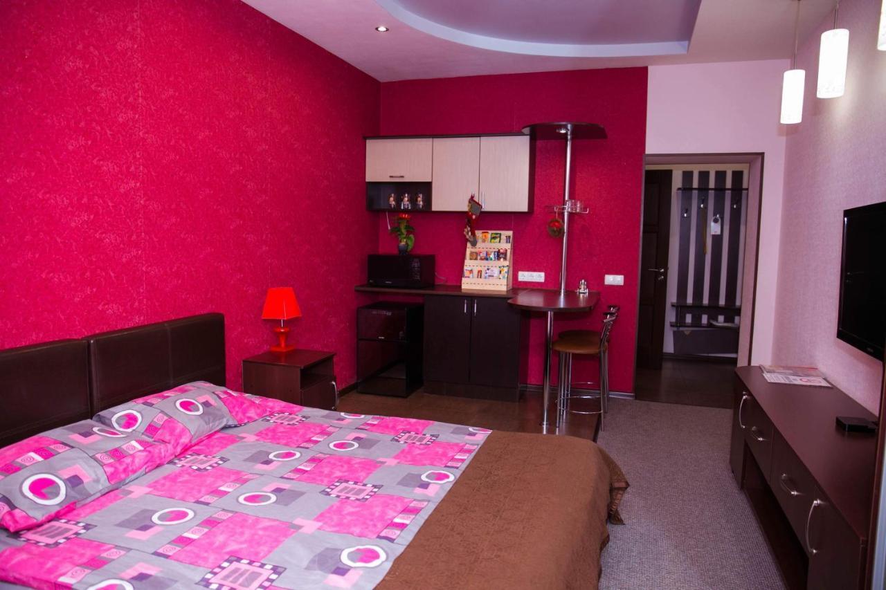 Siesta Hotel Kharkiv Bagian luar foto
