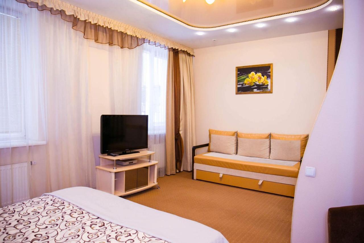 Siesta Hotel Kharkiv Bagian luar foto
