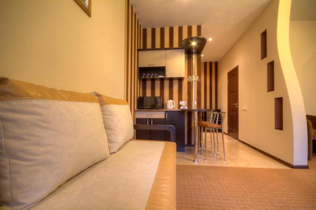 Siesta Hotel Kharkiv Ruang foto