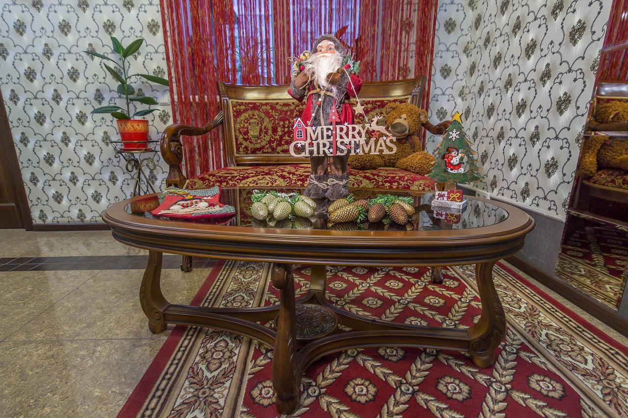 Siesta Hotel Kharkiv Bagian luar foto
