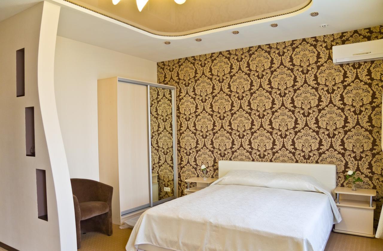 Siesta Hotel Kharkiv Bagian luar foto