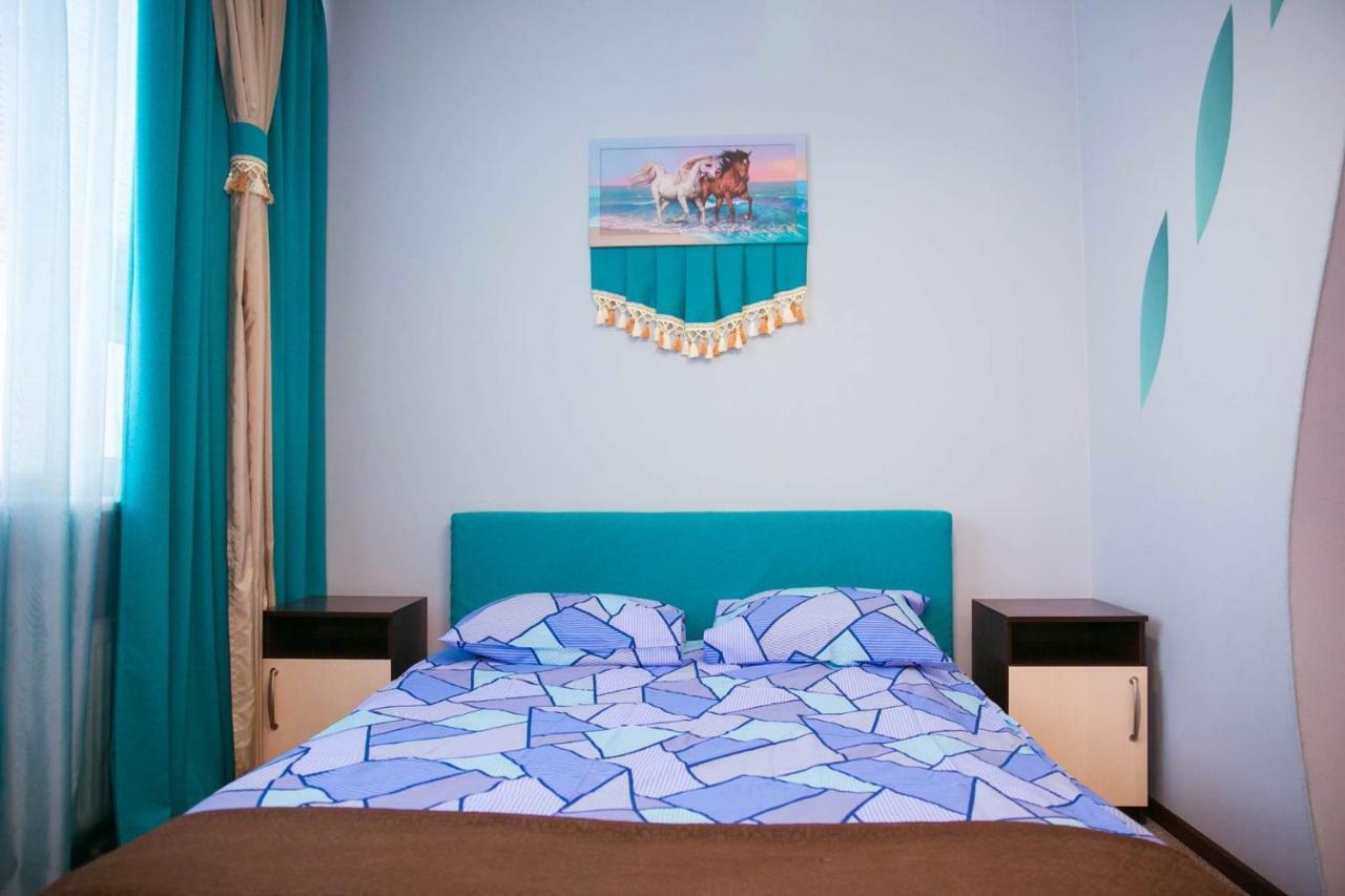 Siesta Hotel Kharkiv Bagian luar foto