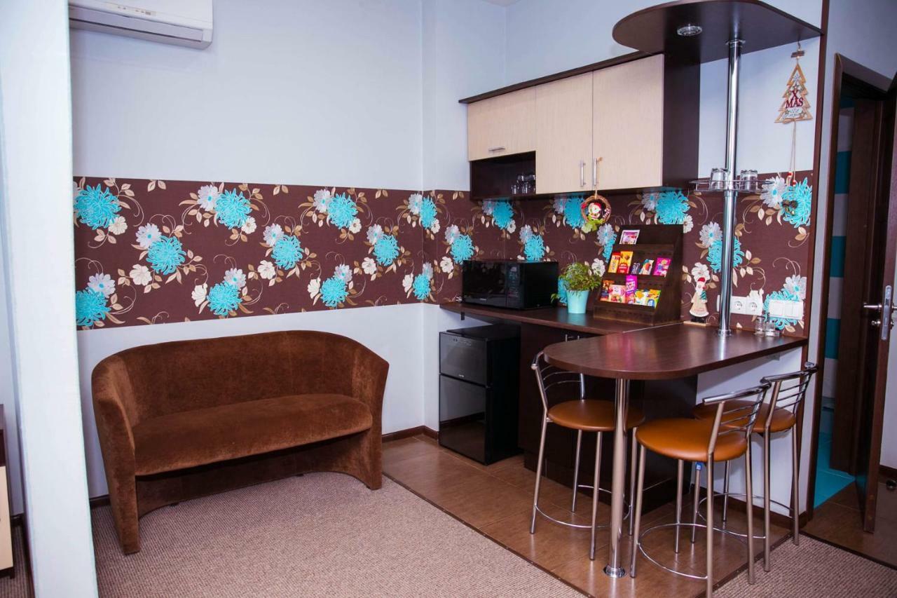 Siesta Hotel Kharkiv Bagian luar foto